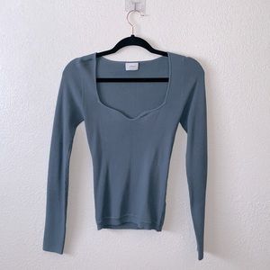 NWOT - Aritzia Wilfred Tuscany Sweater 🤍
